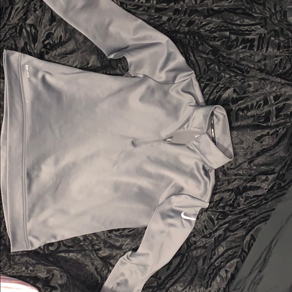 Women’s grey nike golf jacket